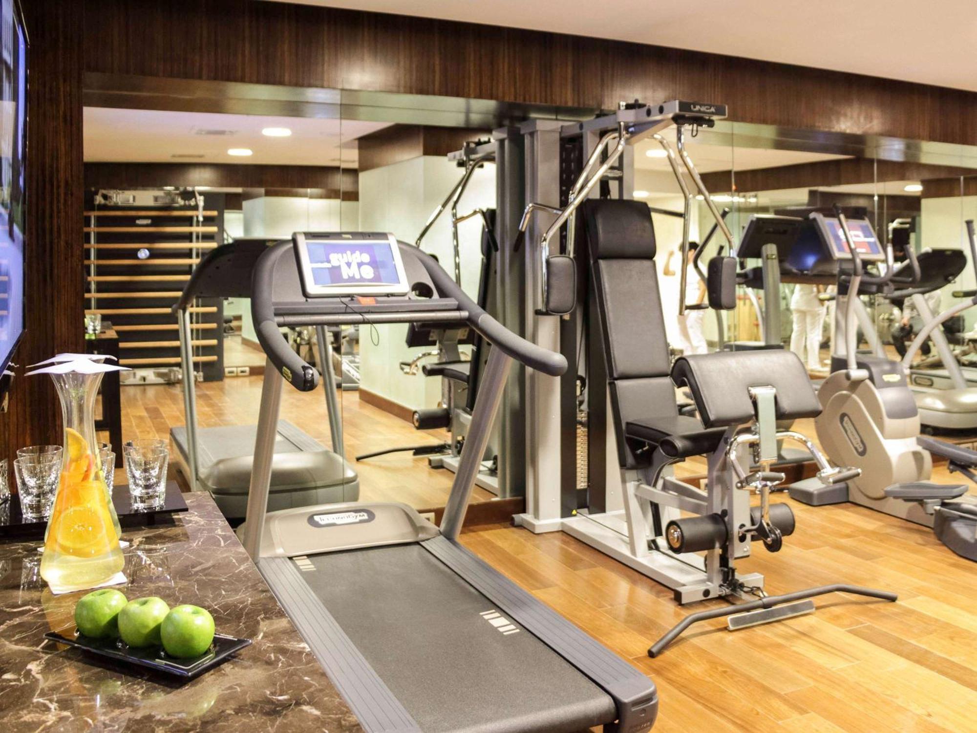 ホテル ソフィテル モンテカジノ カラスコ ＆ スパ モンテビデオ エクステリア 写真 The gym at the hotel